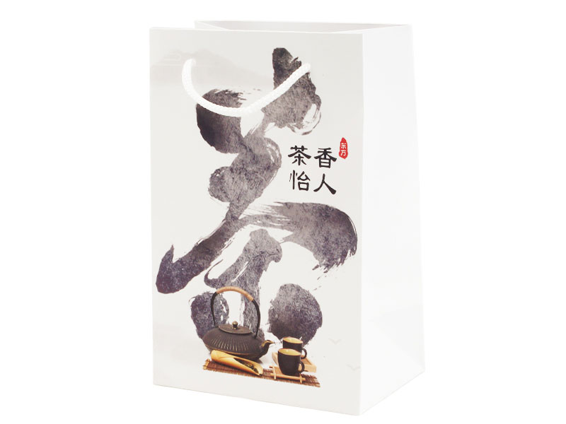 Пакет подарочный "Иероглиф" 23*15 см